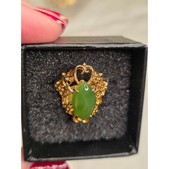 Vintage Gold Plated Green Stone Ring Size 6.5 Elegant Filigree Design Exquisite - Picture 11 of 11